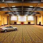Отель Marriott Park 4*