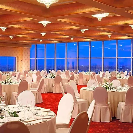 Marriott Park Hotel